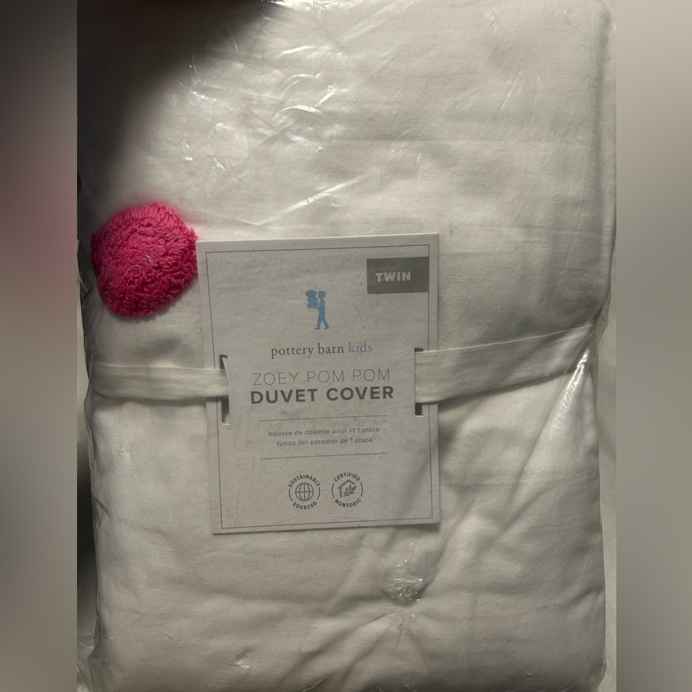 Pottery Barn Kids Zoey Pom Pom Twin Duvet